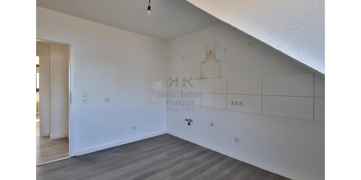 Dachgeschoßwohnung Oberhausen Alt-Oberhausen - 2 Zimmer, 56 m&sup2;, 460&euro; | Angebot:25850540