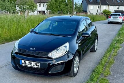 Kia Rio 157.951 km 4.500 &euro; Mülheim an der Ruhr 45472