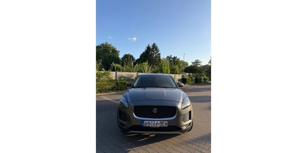 Jaguar E-Pace 81.000 km 22.700 &euro; Duisburg 47138