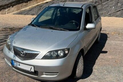 Mazda 2 100.800 km 2.500 &euro; Dinslaken 46537
