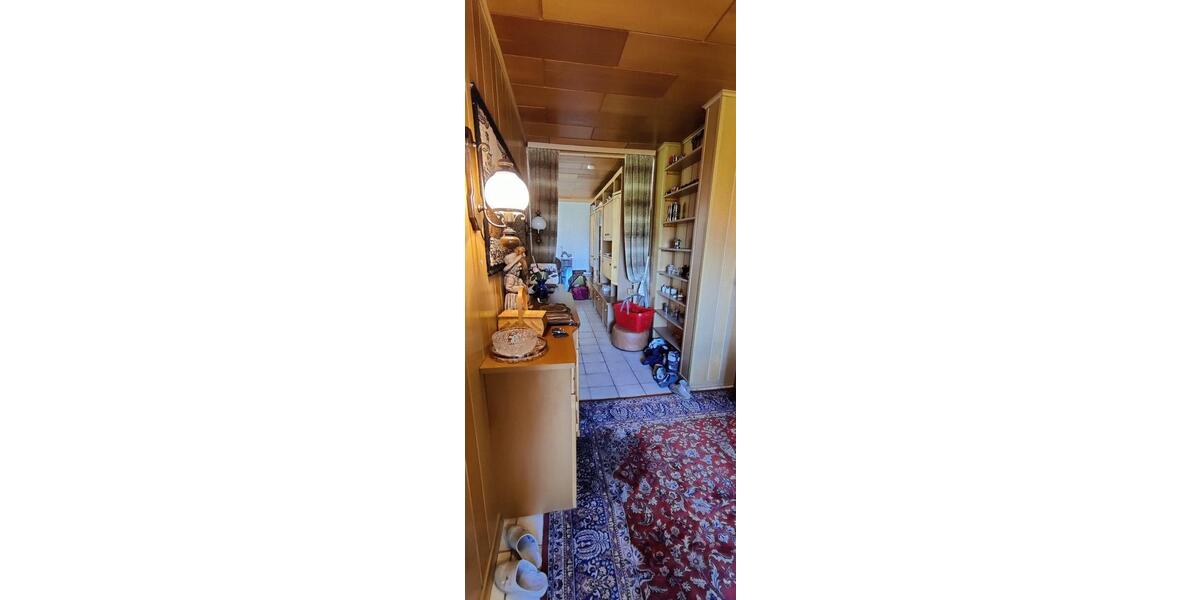 Etagenwohnung Duisburg Essenberg - 3 Zimmer, 109 m&sup2;, 180.000&euro; | Angebot:26323375