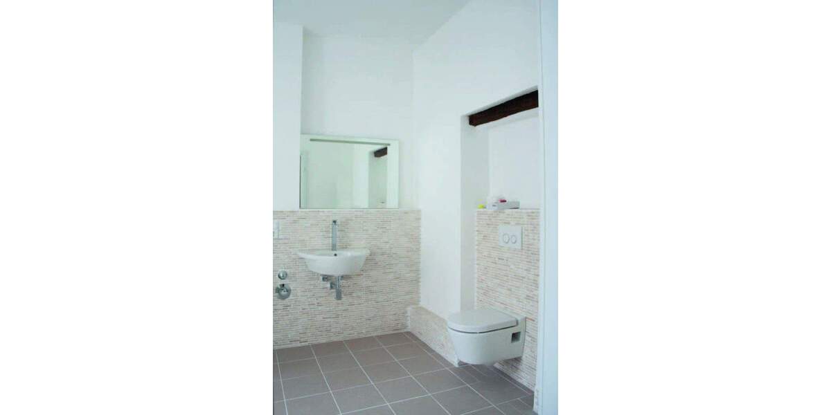 Reihenmittelhaus Krefeld Hüls - 2 Zimmer, 75 m&sup2;, 250.000&euro; | Angebot:25878466