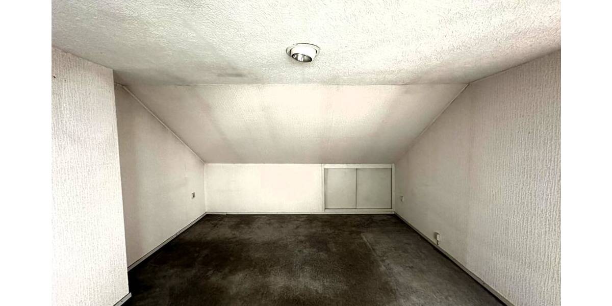 Reihenmittelhaus Gelsenkirchen Heßler - 5 Zimmer, 83 m&sup2;, 239.000&euro; | Angebot:26310199