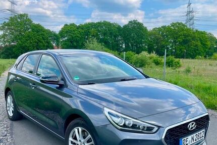 Hyundai i30 82.000 km 15.000 &euro; Marl 45768