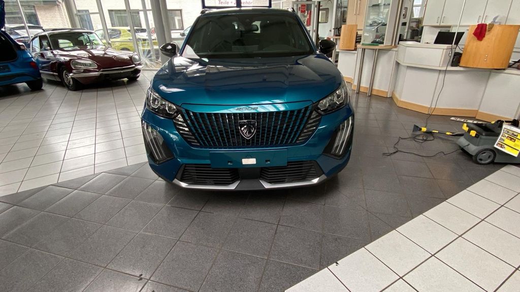 Peugeot 2008 24.300 km 16.600 &euro; Gelsenkirchen 45892