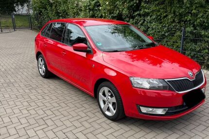 Skoda Rapid 83.582 km 7.900 &euro; Essen 45357