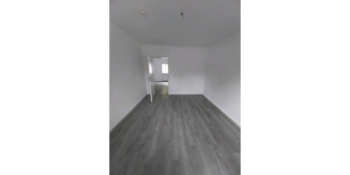Erdgeschoßwohnung Essen Stadtbezirk V - 2 Zimmer, 49 m&sup2;, 700&euro; | Angebot:25158364