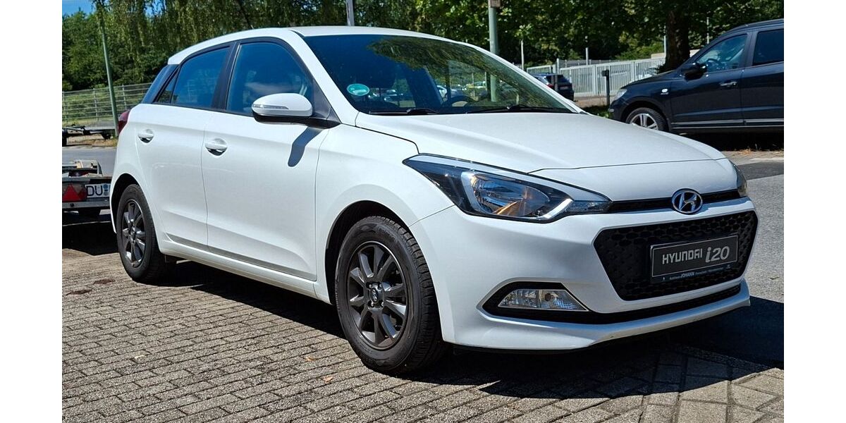 Hyundai i20 92.260 km 8.990 &euro; Duisburg 47269