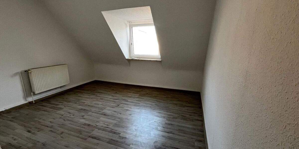 Etagenwohnung Gelsenkirchen Bismarck - 4 Zimmer, 78 m&sup2;, 585&euro; | Angebot:26155068
