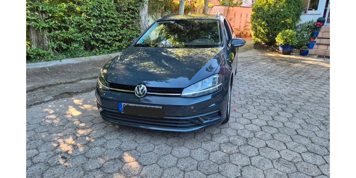 VW Golf 195.000 km 9.000 &euro; Oberhausen 46045