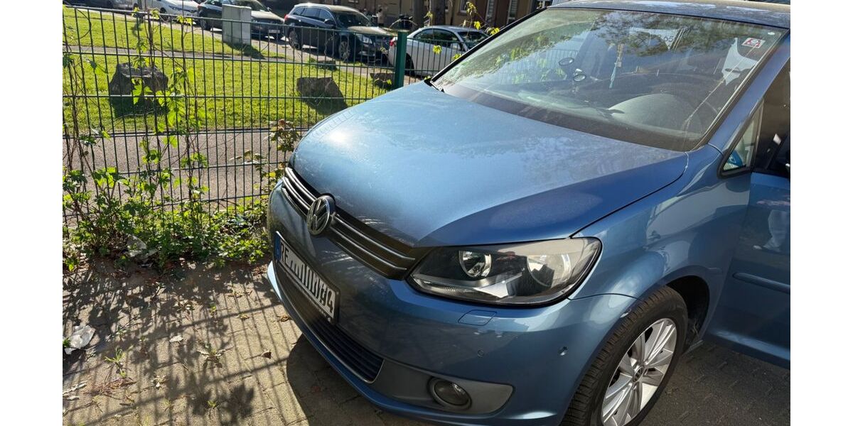 VW Touran 149.394 km 9.500 &euro; Marl 45772