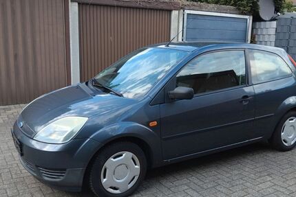 Ford Fiesta 111.000 km 2.500 &euro; Gelsenkirchen 45881
