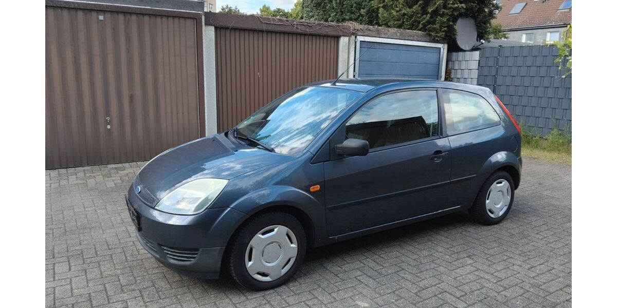 Ford Fiesta 111.000 km 2.500 &euro; Gelsenkirchen 45881