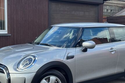 Mini Cooper 42.000 km 16.950 &euro; Duisburg 47179
