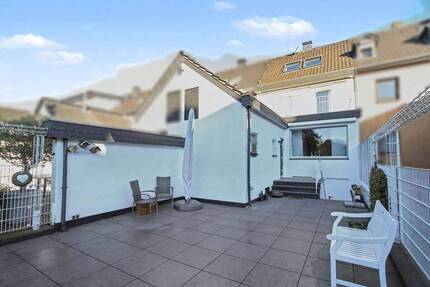 Haus Moers Hülsdonk - 5 Zimmer, 345.000&euro; | Angebot:26037206