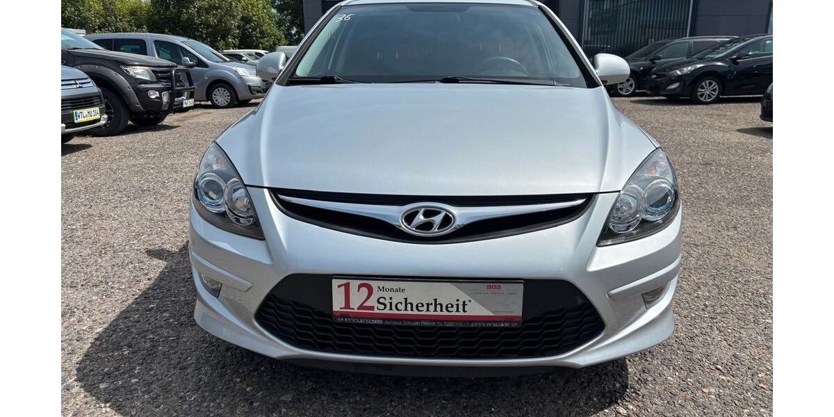 Hyundai i30 185.000 km 3.998 &euro; Kamp-Lintfort 47475