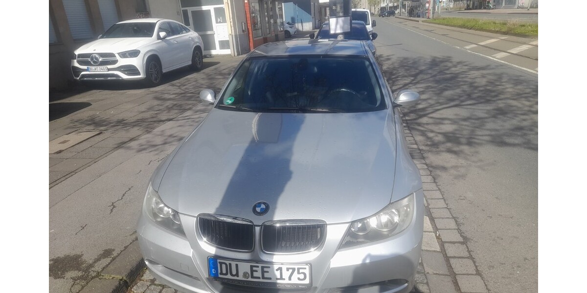 BMW 318 293.000 km 1.800 &euro; Duisburg 47051