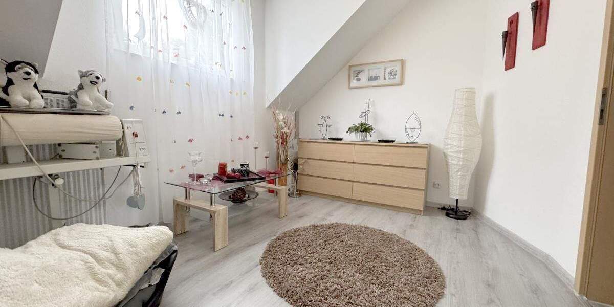 Einfamilienhaus Oberhausen Schwarze Heide - 7 Zimmer, 176 m&sup2;, 595.000&euro; | Angebot:25709904