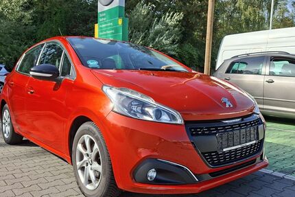 Peugeot 208 125.000 km 4.450 &euro; Bottrop 46238