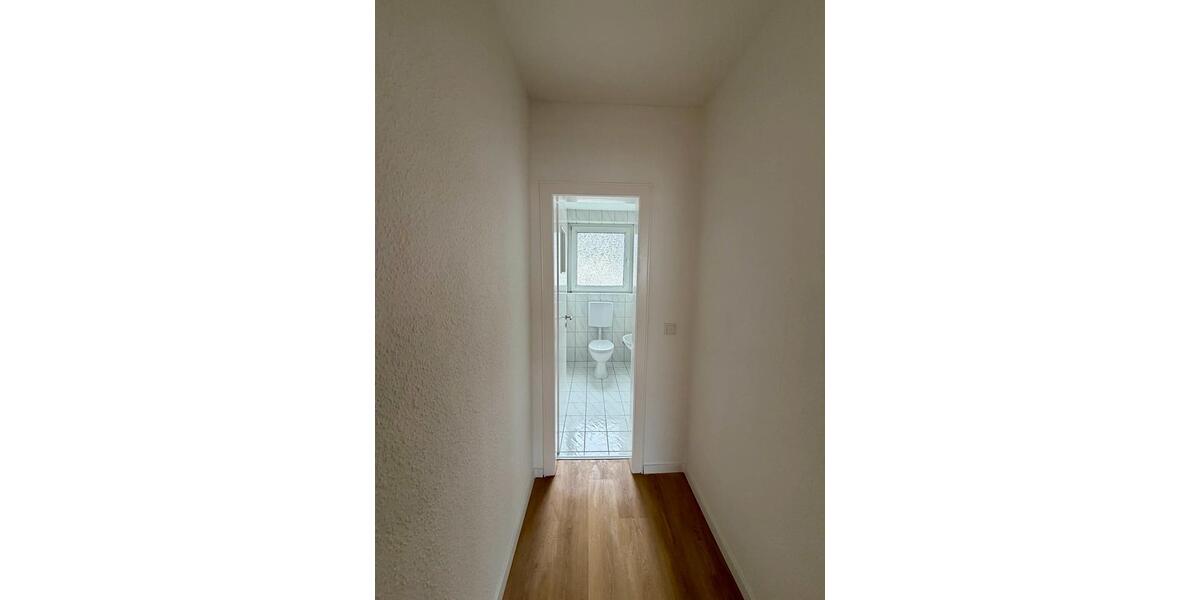 Etagenwohnung Essen Huttrop - 3 Zimmer, 76 m&sup2;, 998&euro; | Angebot:25831686