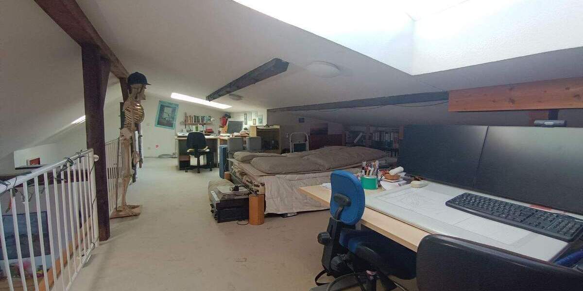 Terrassenwohnung Krefeld Stadtmitte - 3 Zimmer, 142 m&sup2;, 389.000&euro; | Angebot:26273940