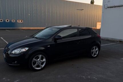 Kia ceed / Ceed 173.200 km 3.200 &euro; Duisburg 47148