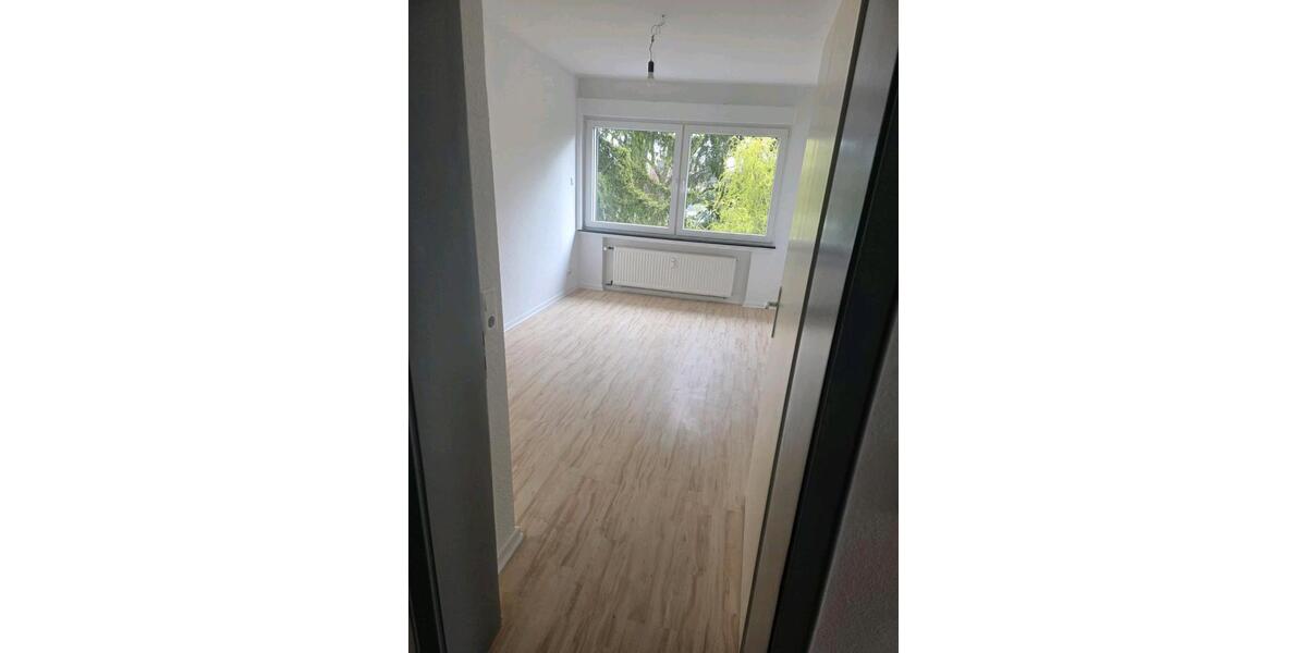 Etagenwohnung Krefeld Bockum - 3 Zimmer, 66 m&sup2;, 660&euro; | Angebot:26049814