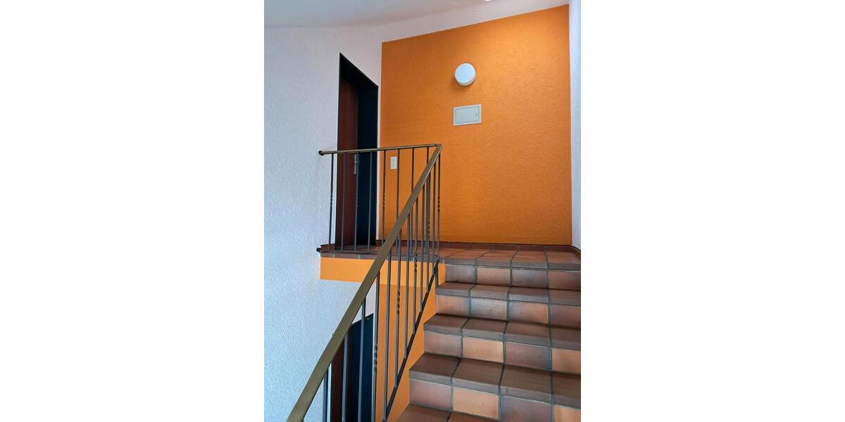 Dachgeschoßwohnung Duisburg Ruhrort - 4 Zimmer, 95 m&sup2;, 149.000&euro; | Angebot:26178480