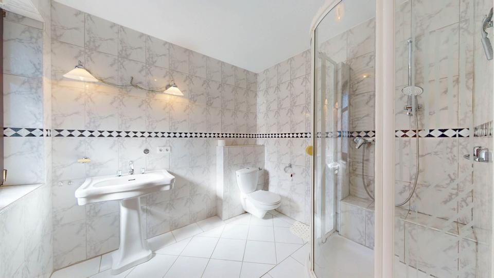 Etagenwohnung Moers - 3 Zimmer, 99 m&sup2;, 995&euro; | Angebot:25333070