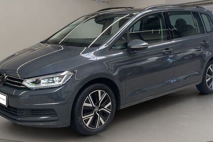 VW Touran 93.143 km 25.495 &euro; Krefeld 47805