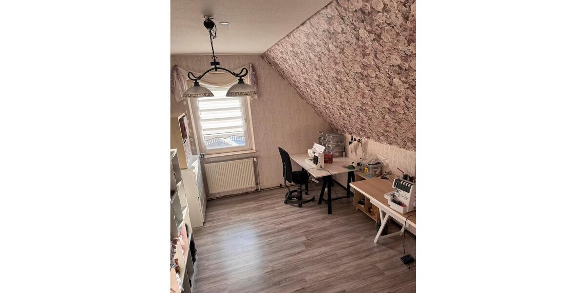 Etagenwohnung Gladbeck Alt-Rentfort - 5.5 Zimmer, 131 m&sup2;, 239.000&euro; | Angebot:25901027