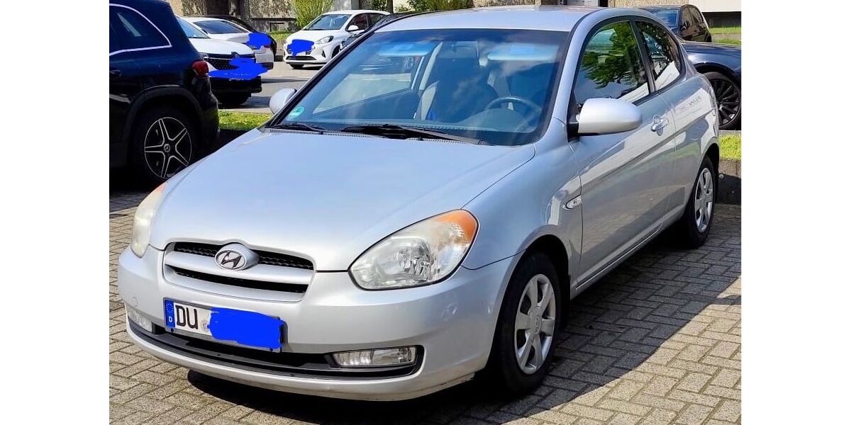 Hyundai Accent 162.000 km 1.250 &euro; Duisburg 47179