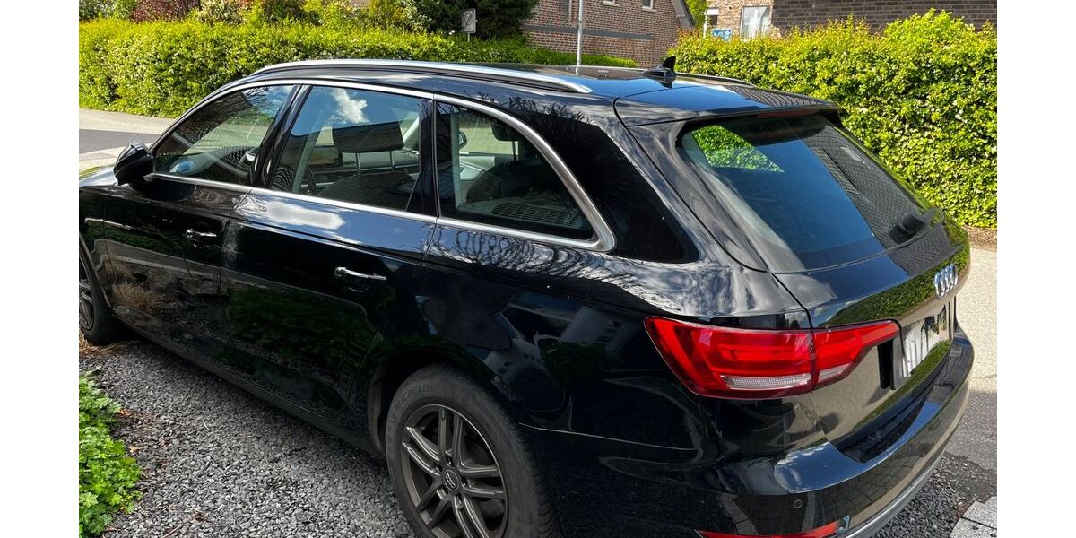 Audi A4 152.000 km 15.700 &euro; Geldern 47608