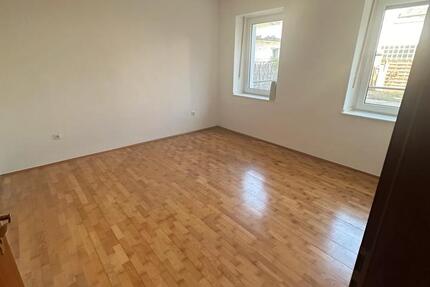 Wohnung Krefeld - 3 Zimmer, 73 m&sup2;, 1.280&euro; | Angebot:26164555