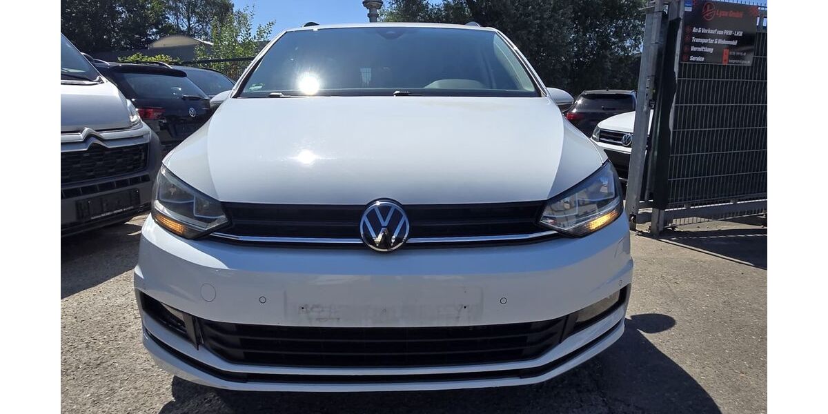 VW Touran 243.000 km 12.900 &euro; Essen 45309
