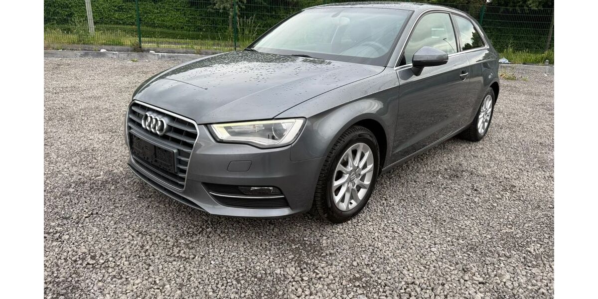 Audi A3 74.000 km 10.950 &euro; Dinslaken 46539