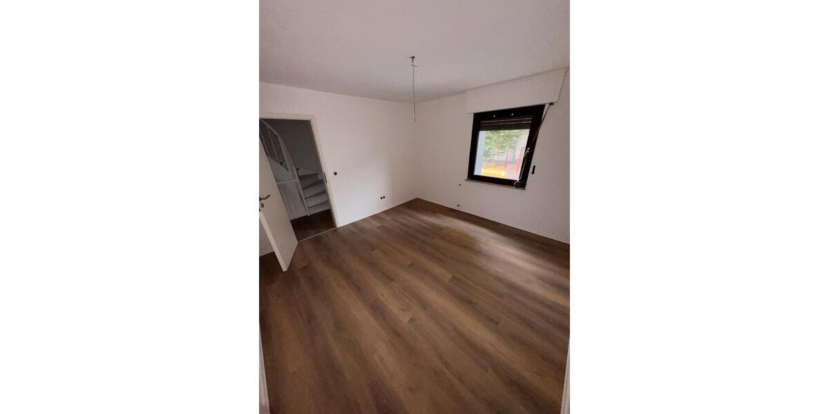 Doppelhaushälfte Oberhausen Alstaden - 5 Zimmer, 130 m&sup2;, 355.000&euro; | Angebot:26248795