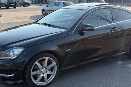 Mercedes-Benz C 250 147.000 km 16.500 &euro; Essen 45141