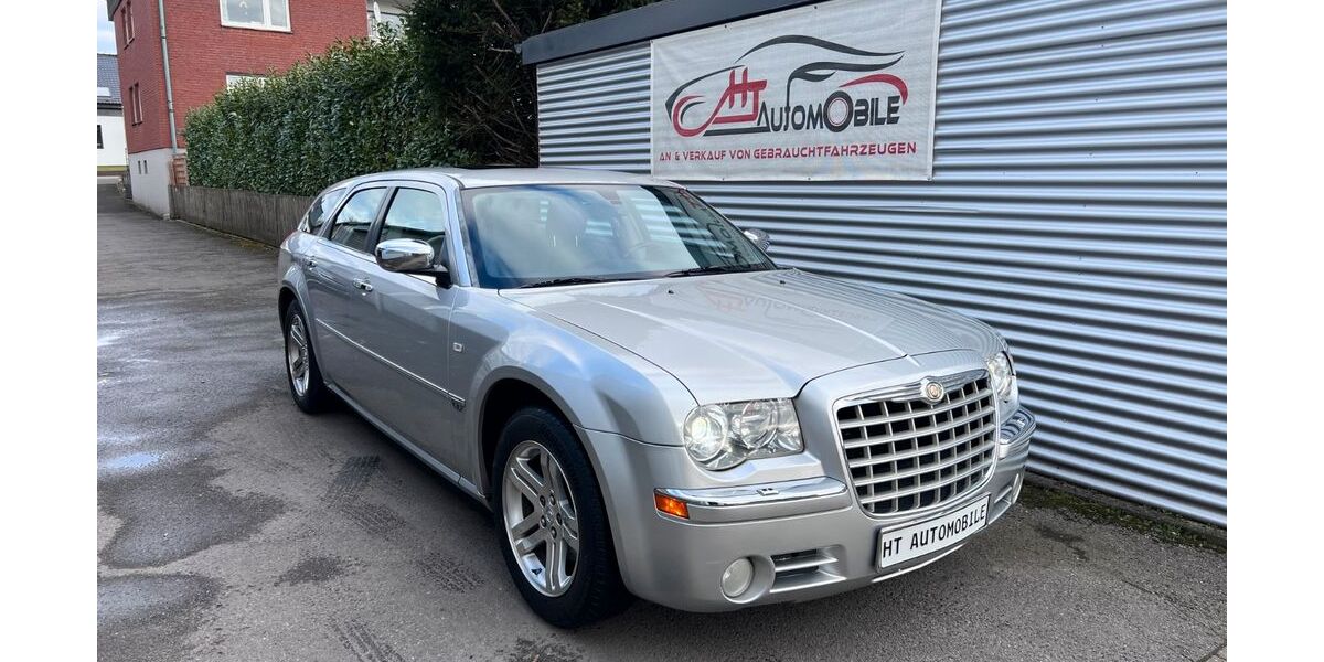 Chrysler 300C 232.000 km 6.999 &euro; Marl 45770