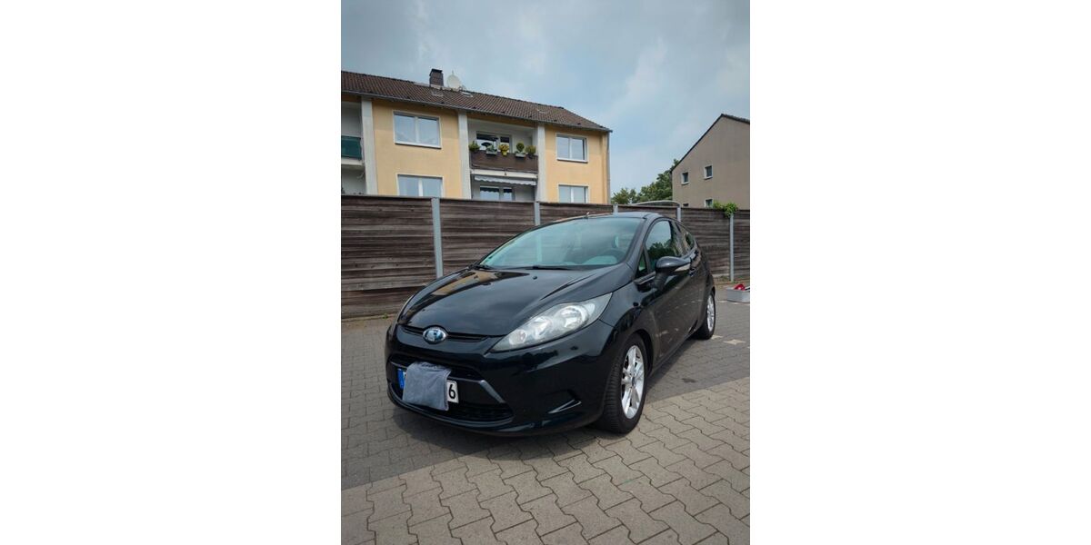 Ford Fiesta 158.000 km 2.599 &euro; Oberhausen 46049