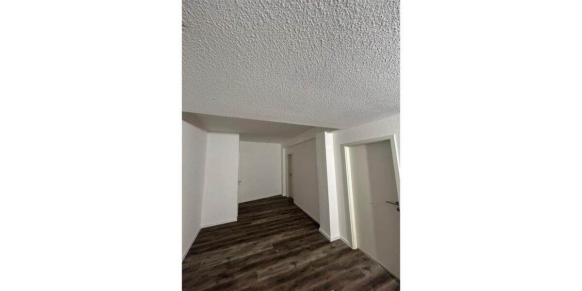 Etagenwohnung Mülheim an der Ruhr - 3 Zimmer, 112 m&sup2;, 950&euro; | Angebot:25956684