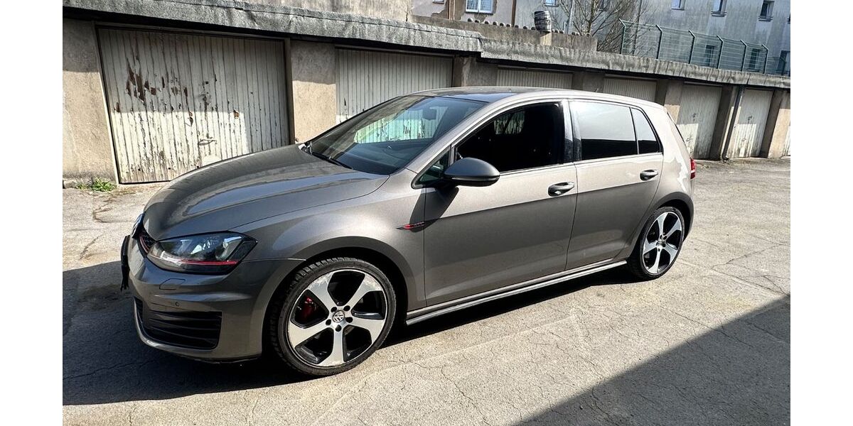 VW Golf 253.000 km 8.500 &euro; Gelsenkirchen 45884