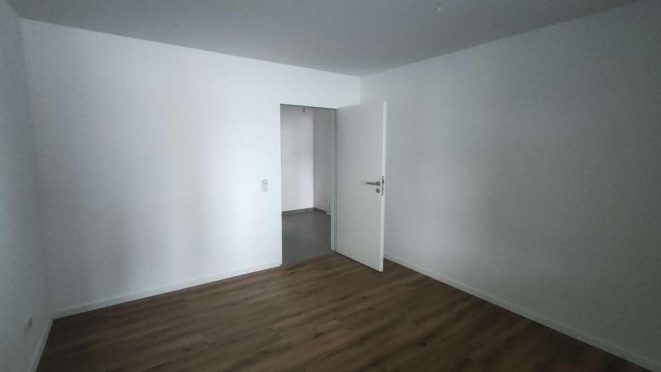 Etagenwohnung Krefeld - 2 Zimmer, 59 m&sup2;, 649&euro; | Angebot:25784481