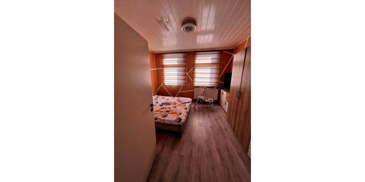 Etagenwohnung Duisburg Hamborn - 5 Zimmer, 104 m&sup2;, 118.500&euro; | Angebot:26263058