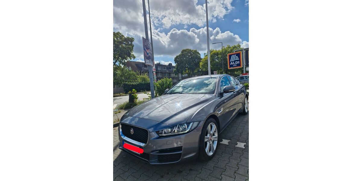 Jaguar XE 139.000 km 10.400 &euro; Duisburg 47226