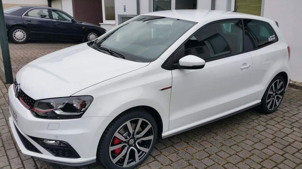 VW Polo 63.000 km 14.990 &euro; Essen 45355