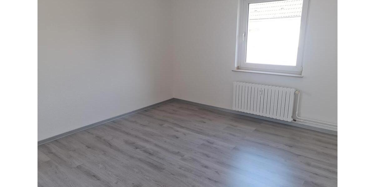 Etagenwohnung Duisburg Beeck - 2 Zimmer, 56 m&sup2;, 385&euro; | Angebot:25640737