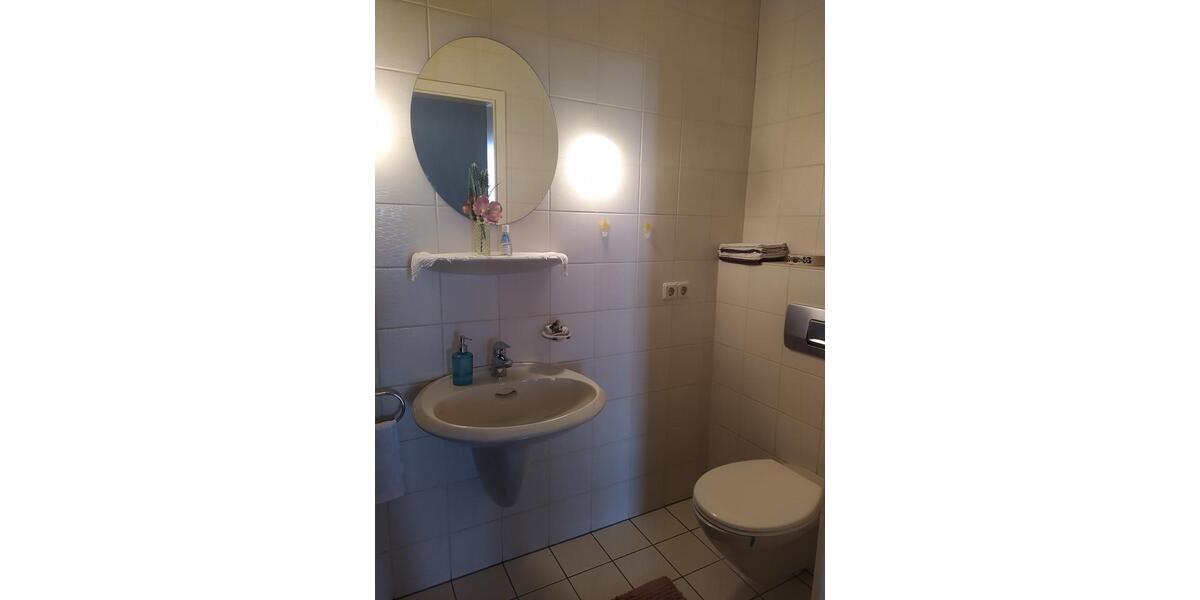 Etagenwohnung Krefeld - 3 Zimmer, 112 m&sup2;, 880&euro; | Angebot:26272589