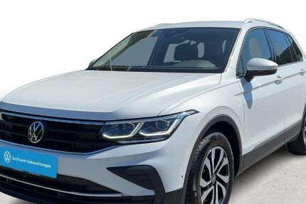 VW Tiguan 87.379 km 21.880 &euro; Moers 47441