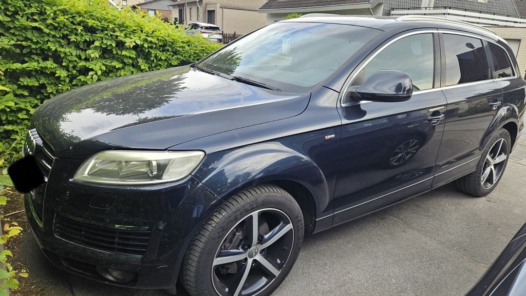Audi Q7 253.000 km 7.999 &euro; Krefeld 47800
